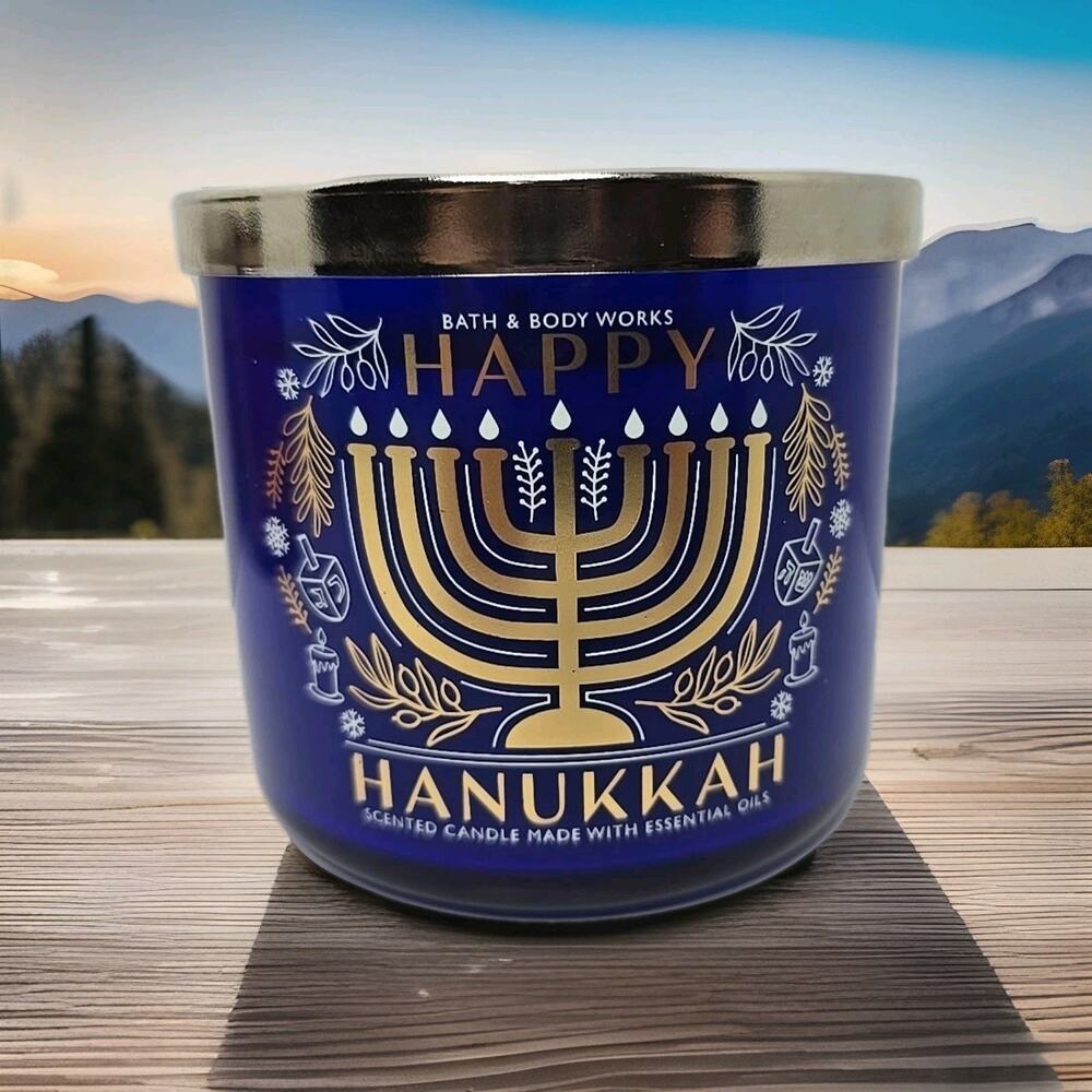 Bath & Body Works Happy Hanukkah Sufganiyot 14.5 oz 3-Wick Candle 2023 NEW!